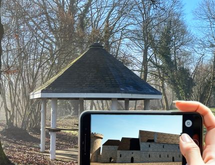 Le logis de la forteresse en 1283